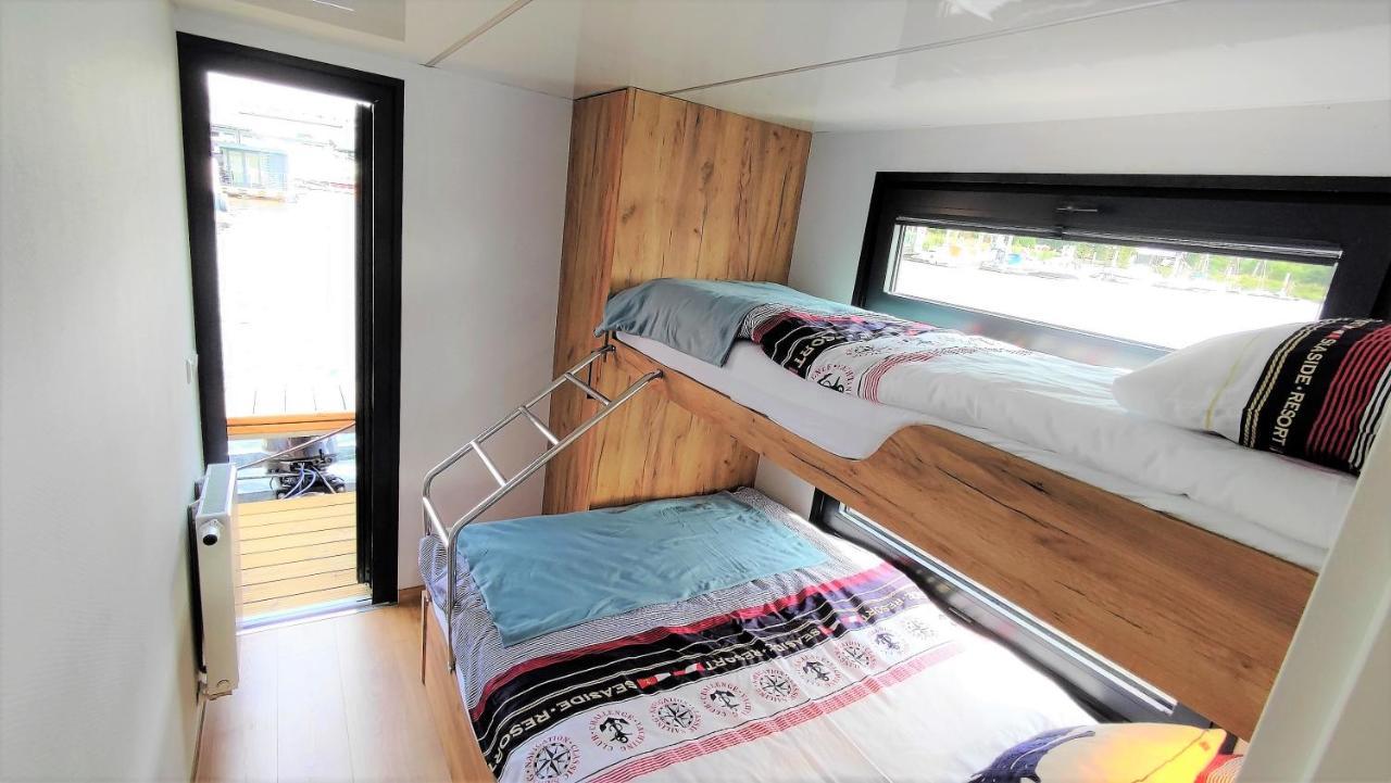 Houseboat Water King Apartament Plywajacy Dom Na Wodzie, 7 Os Wroclaw Luaran gambar